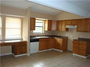 3rd image of 3808 Curtis Dr