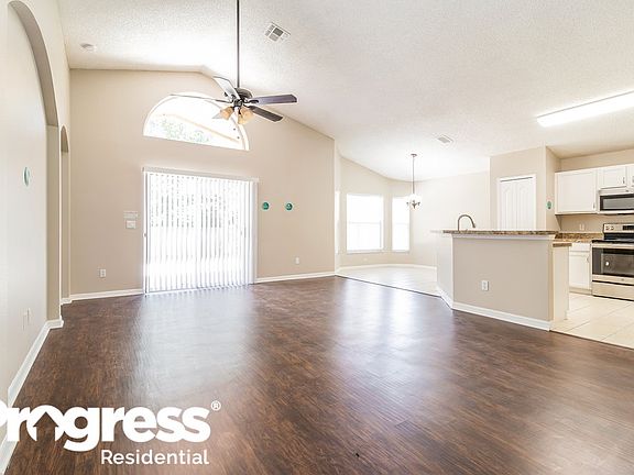 3rd image of 3017 Buck Hill Pl
