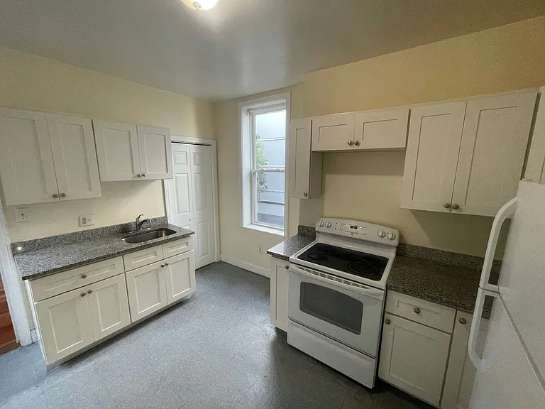 1441 Tremont St — Photo 2