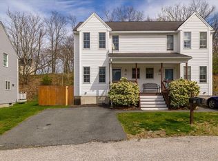 42 Wigwam Hill Dr, Worcester, MA 01605