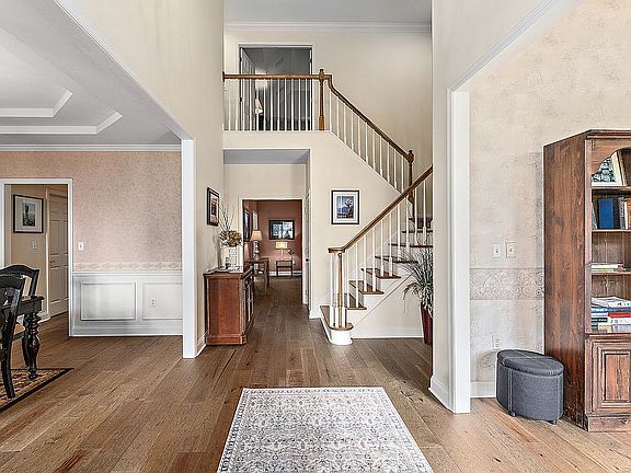 2nd image of 1820 Willow Oak Dr