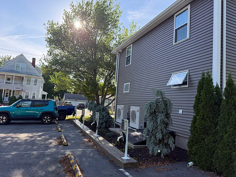 130 James St #2 — Photo 15