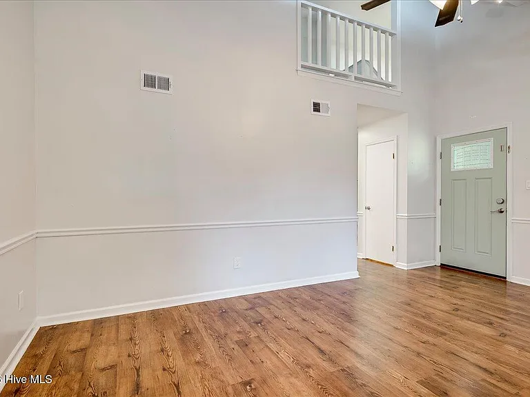 3101 Bobcat Ct — Photo 2