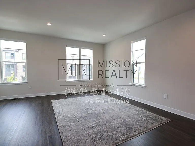 2100 Tobacco Mill St — Photo 12