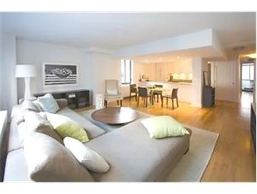 Rented by Jade Stone Real Estate Consulting | media 44
