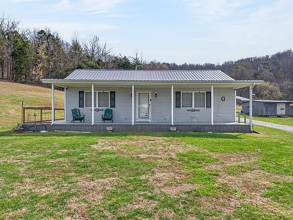 2nd image of 901 Sugar Valley Rd