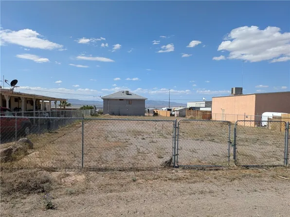 12823 S Concho Dr, Topock, AZ 86436