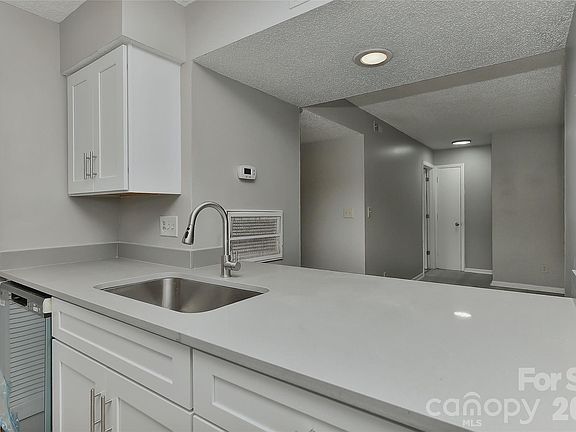 2nd image of 11024 Harrowfield Rd