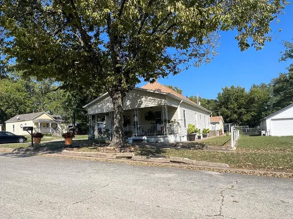 800 E Hill St, Independence, KS 67301