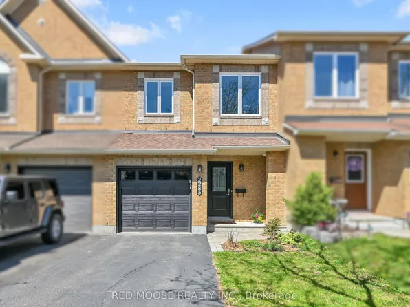 2285 Brockstone Cres, Ottawa, ON K4A 4V3