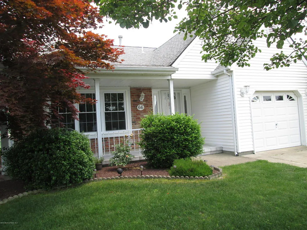 66 Trent Dr photo 1