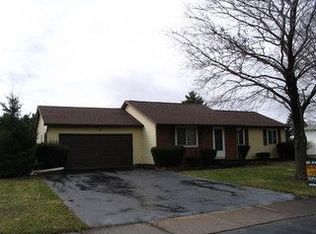 90 Juliane Dr, Rochester, NY 14624