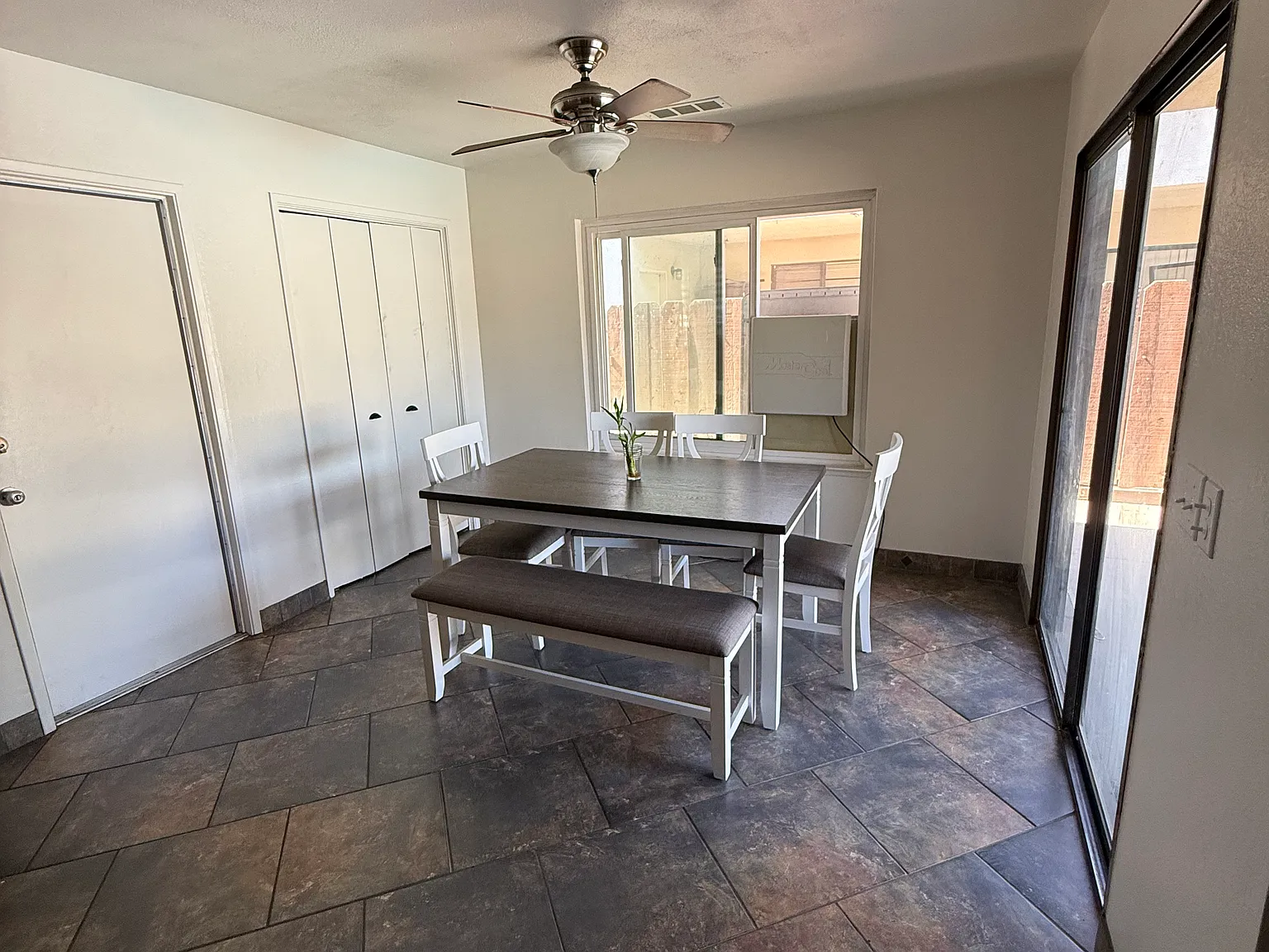 4 bed, 1497 sqft, $800 — Photo 4
