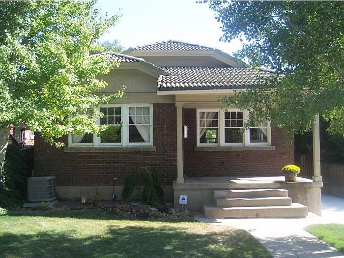 Front of 1336 E.