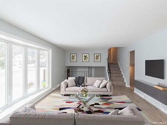 3rd image of 5219 Thoreau Dr