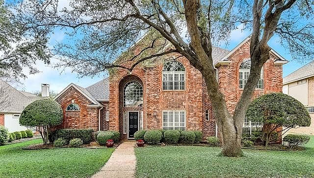 1st image of 4544 Charlemagne Dr