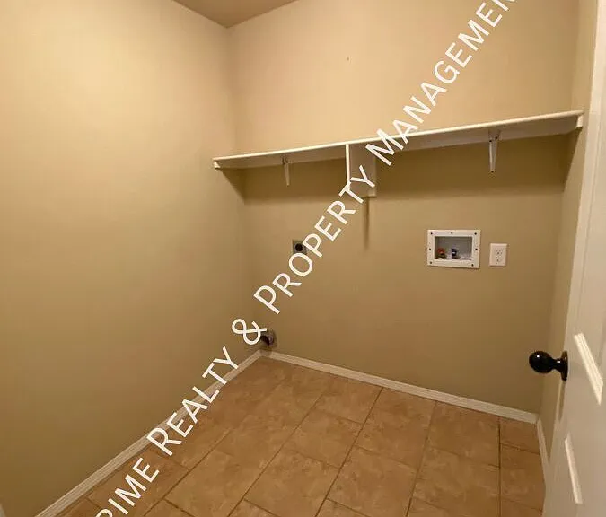2633 Chapel Creek Dr — Photo 13