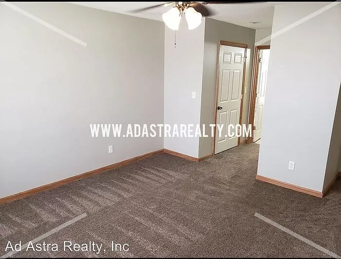 704 Meadow Ct #A — Photo 14