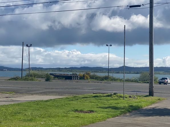 669 W Marine Dr APT 1