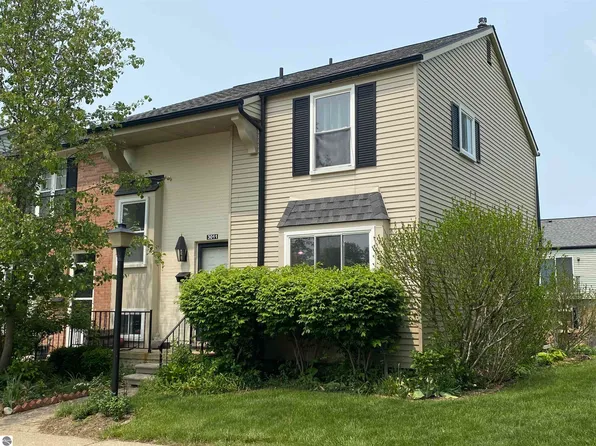 3011 Bolgos Cir, Ann Arbor, MI 48105