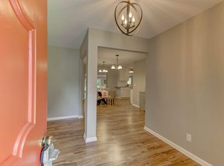 827 Targave Rd, Charleston, SC 29412