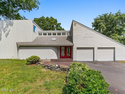323 Riverside Ave, Riverside, CT, 06878