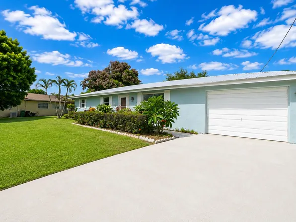 2485 SE SIDONIA Street, Port St Lucie, FL 34952