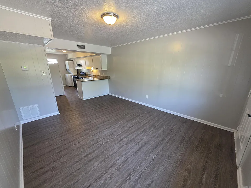 3017 Parkway Dr #3