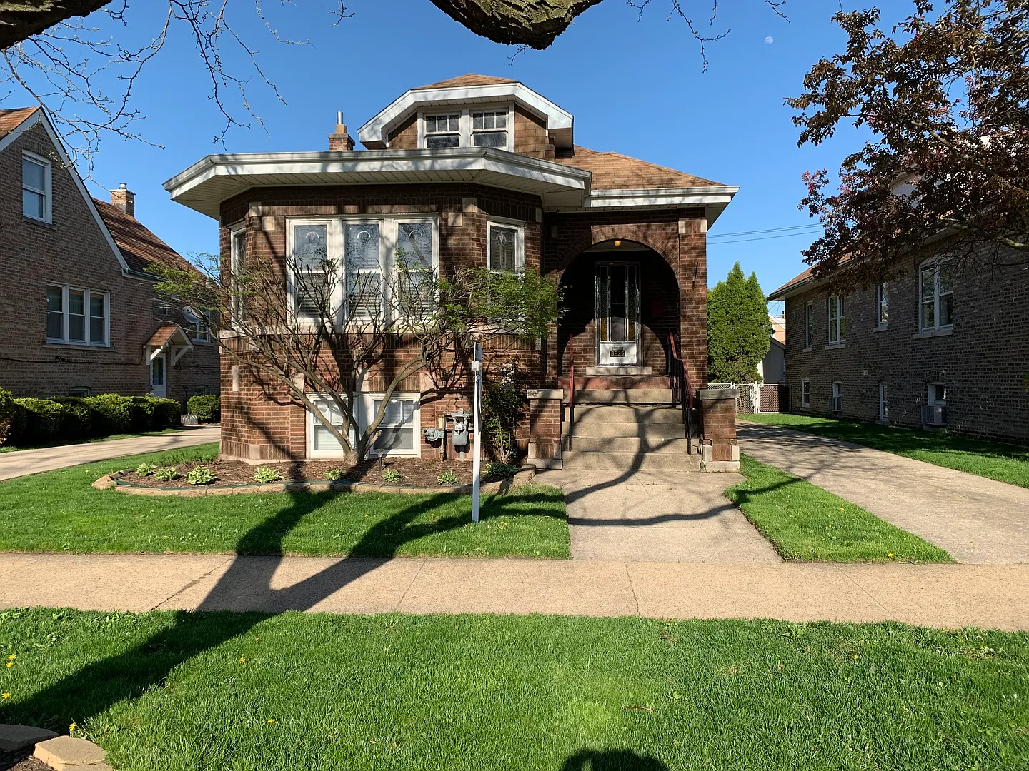 3825 Oak Park Ave photo 1