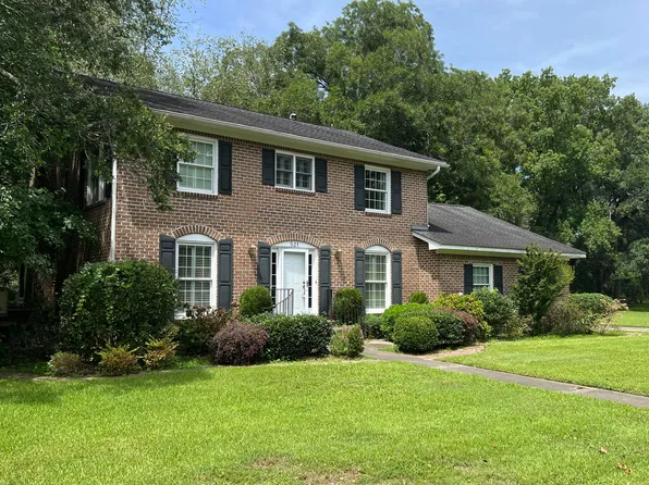 521 W Wimbledon Dr, Charleston, SC 29412