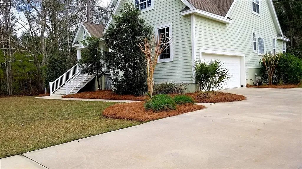 4 bed, 2.5 bath, 2273 sqft, $2,900 — Photo 1