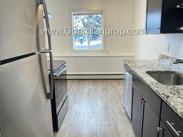 735 Tyler St NE APT 4, Minneapolis, MN 55413