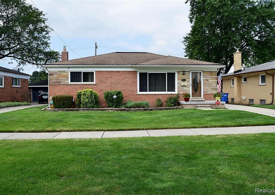 1st image of 28175 Lorraine Ave