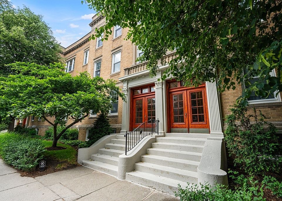 1st image of 132 Sewall Ave #C