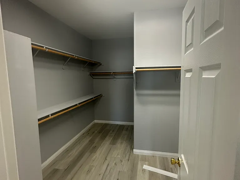 576 Glassford Ct — Photo 38