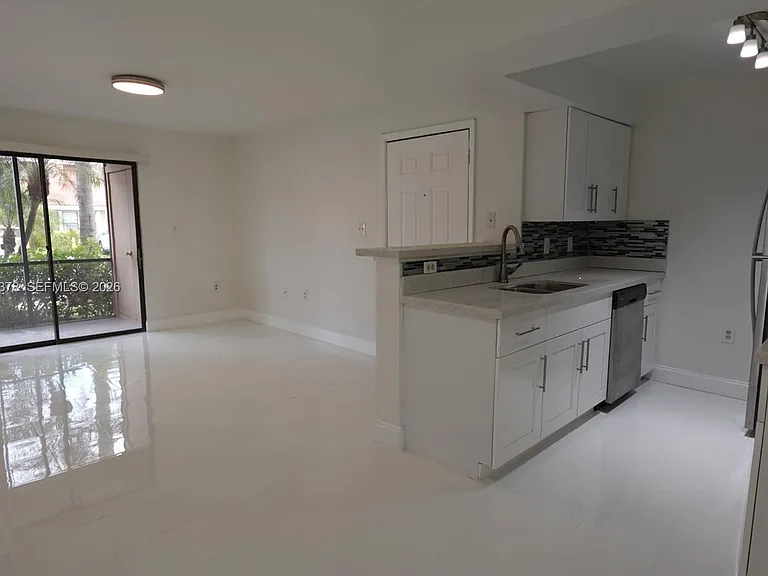 15560 SW 104th Ter #613 — Photo 7