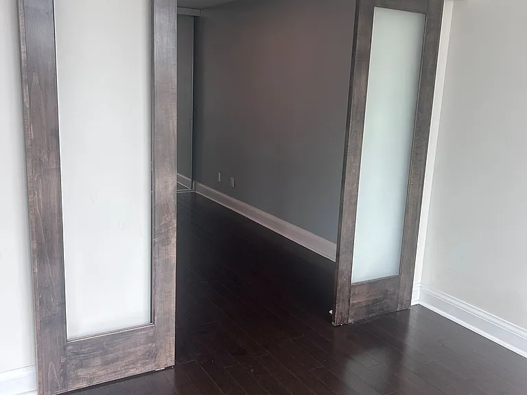 438 Richmond St W #1208 — Photo 9