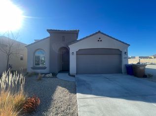 6307 Bayberry Rd, Las Cruces, NM 88012