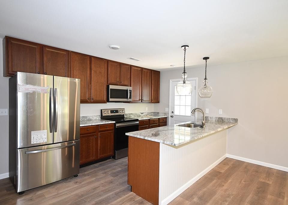 1st image of 5111 Lynnwood Ave