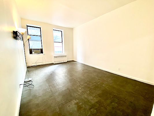 1st image of 201 E 89th St Frnt 2