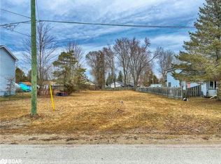 125 Sydenham St, Essa, ON L0M1B0