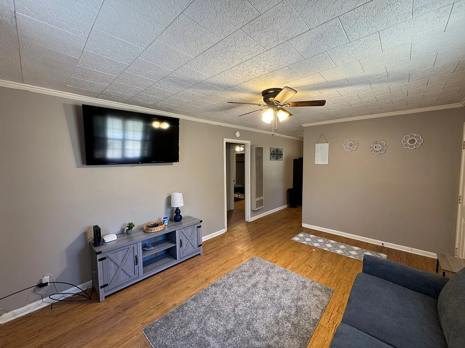 2 bed, 1.0 bath, 1000 sqft, $3,000 — Photo 4
