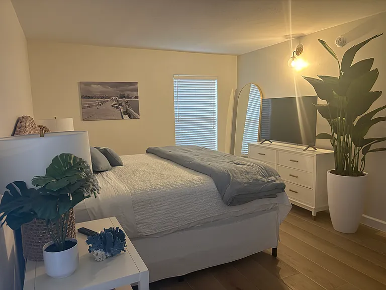 Main bedroom