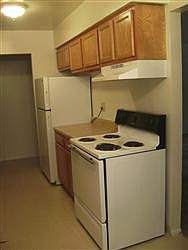 2nd image of 1906 Savannah Way APT 11