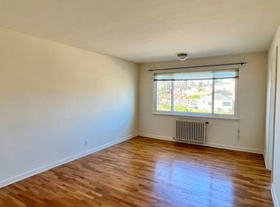 Greenwich, Seattle, WA 98109