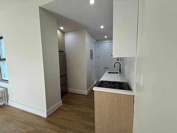 5th image of 367 S 5th St #3H