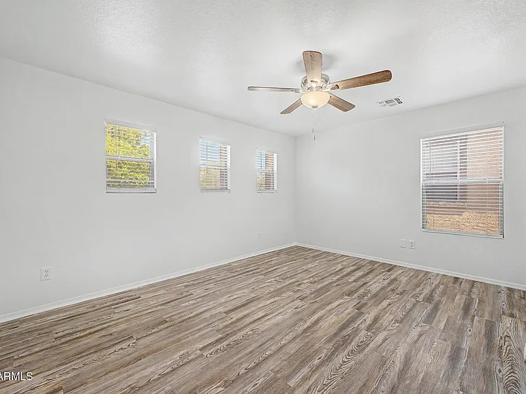 742 N 112th Dr — Photo 18