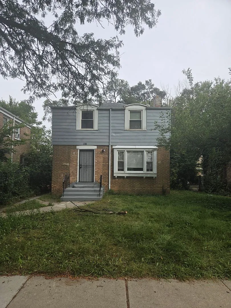 3-Bedroom, 1-Bath Two-Story Home — Photo 1