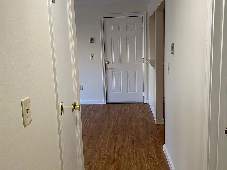 20 Warner Ave #2C — Photo 17