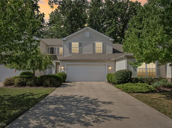 770 Lakeside Dr, Avon Lake, OH 44012